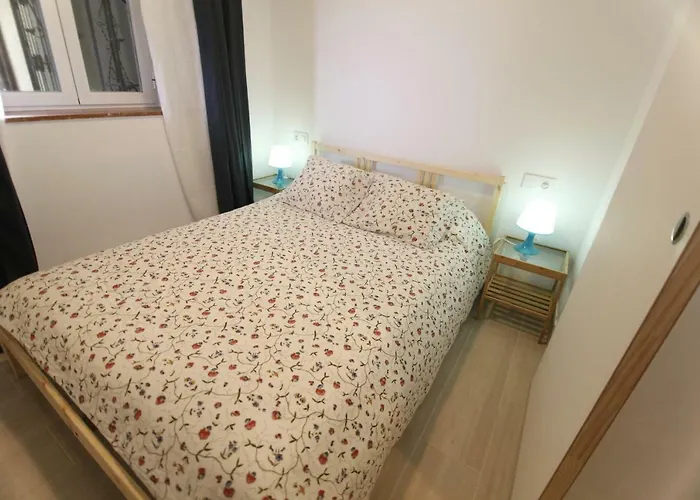 Preciosa Oportunidad, Junto A Playa Y Teatro Falla